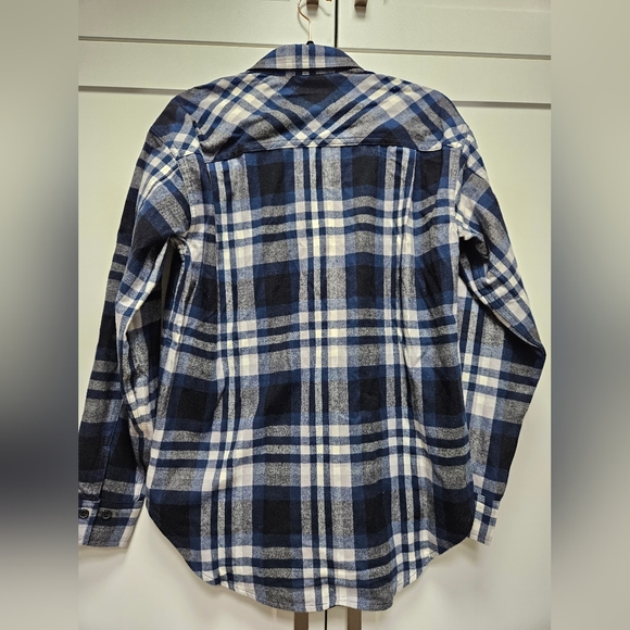 Aritzia Group by Babaton Fisher Shirt - Picture 2 of 5